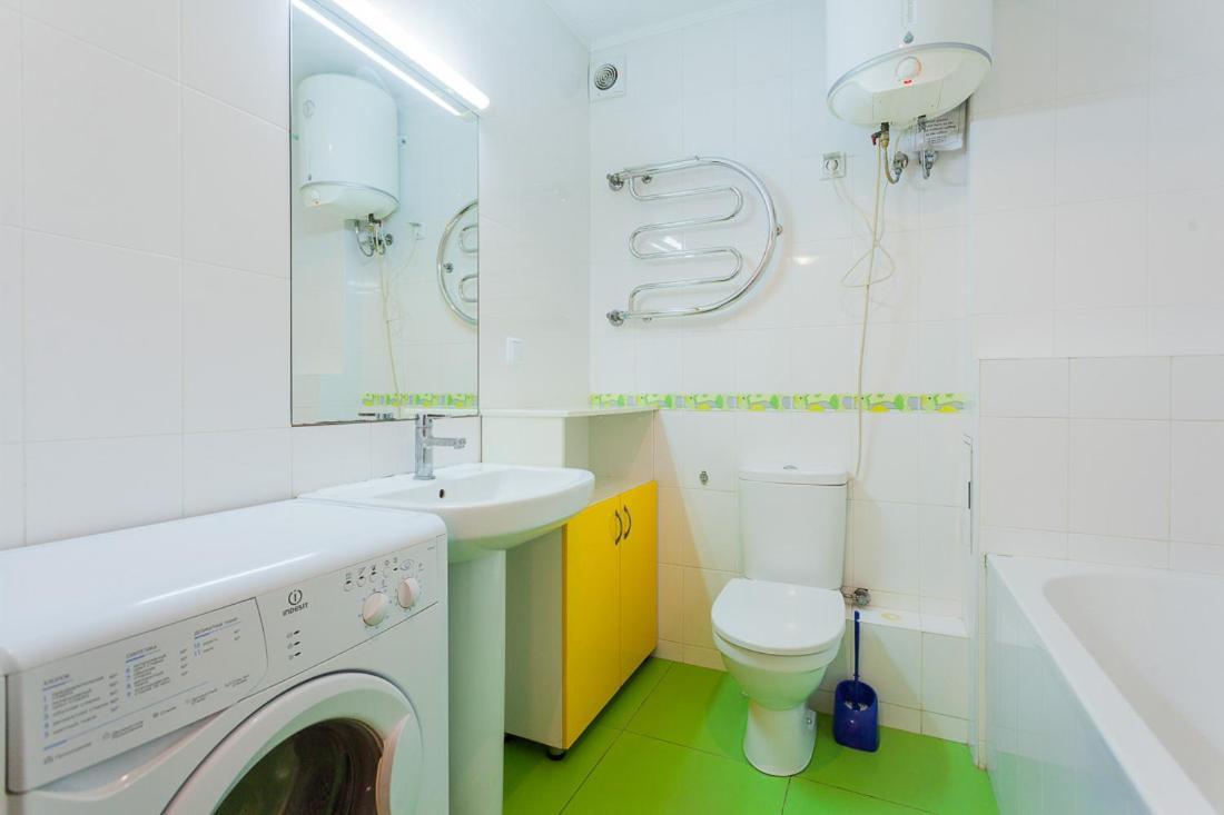 Cozy Apartments Near Olympic Stadium Kiev Exteriör bild